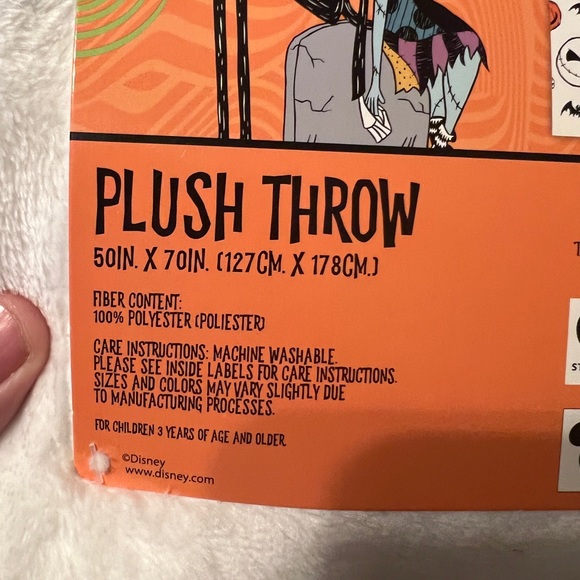 Nightmare Before Christmas Throw Blanket - Picture 2 of 3